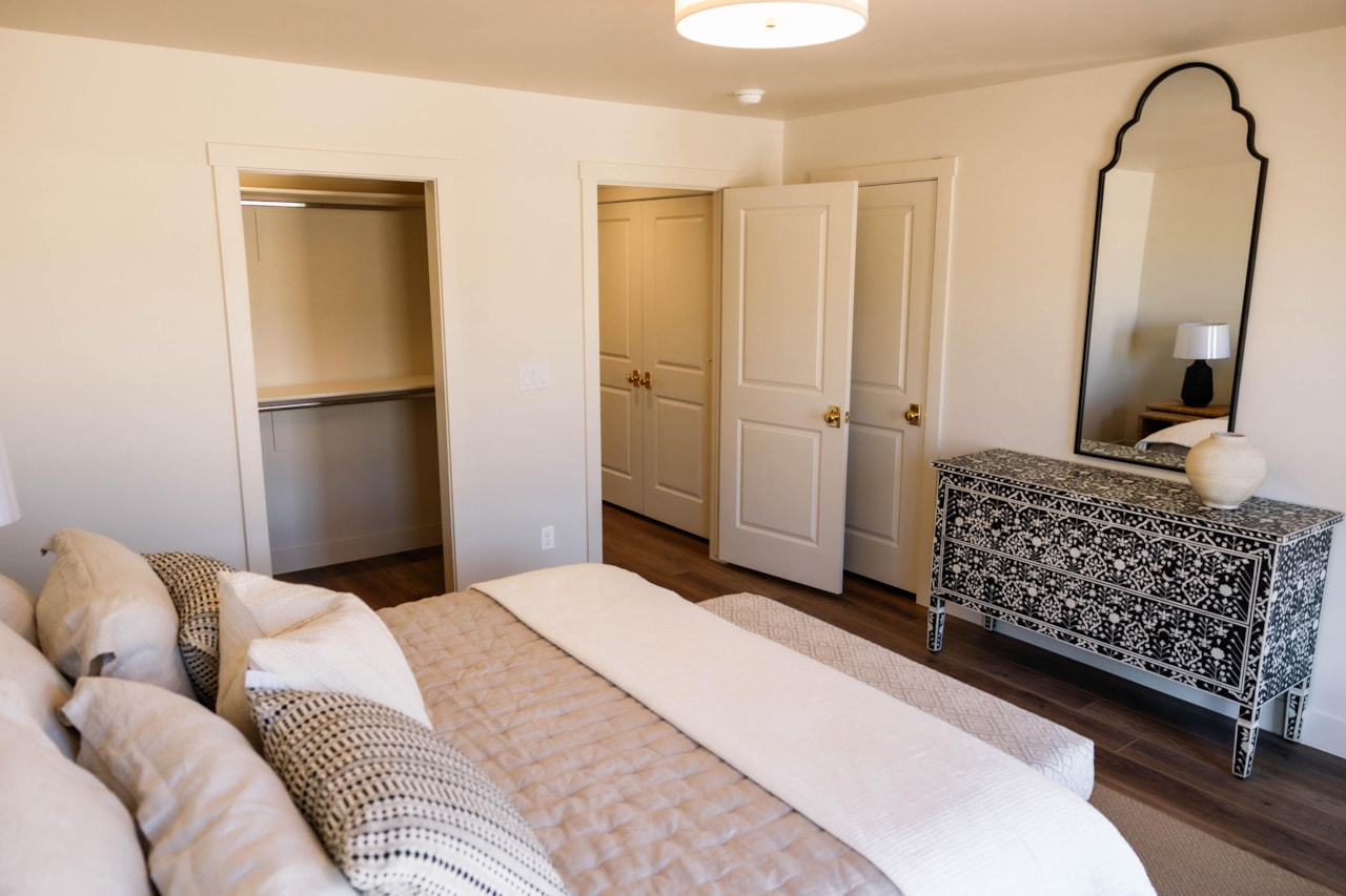 718 W Vista Sur Lane, Lot 17 St George, UT 84790 home for sale, MLS#25-266738 - Erika Rogers Photo 18