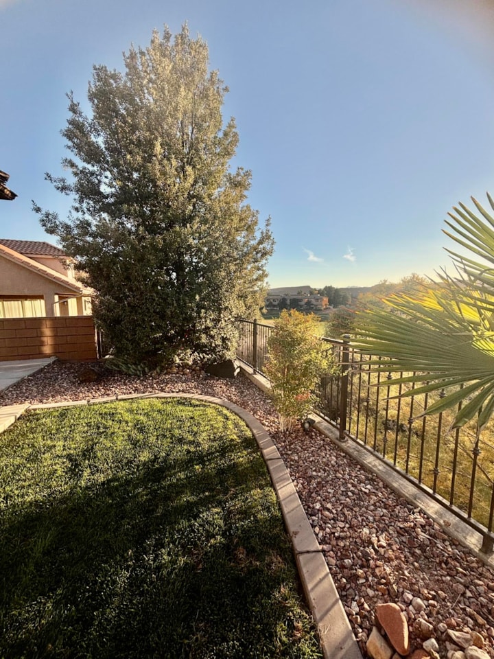 437 N Northstar DR St George, UT 84770 home for sale, MLS#25-266595 - Erika Rogers Photo 44