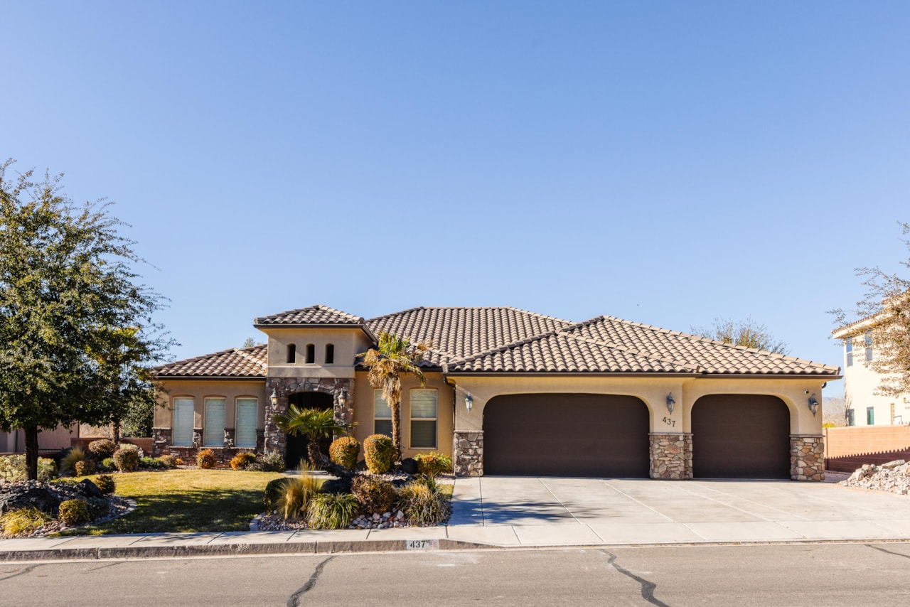 437 N Northstar DR St George, UT 84770 home for sale, MLS#25-266595 - Erika Rogers