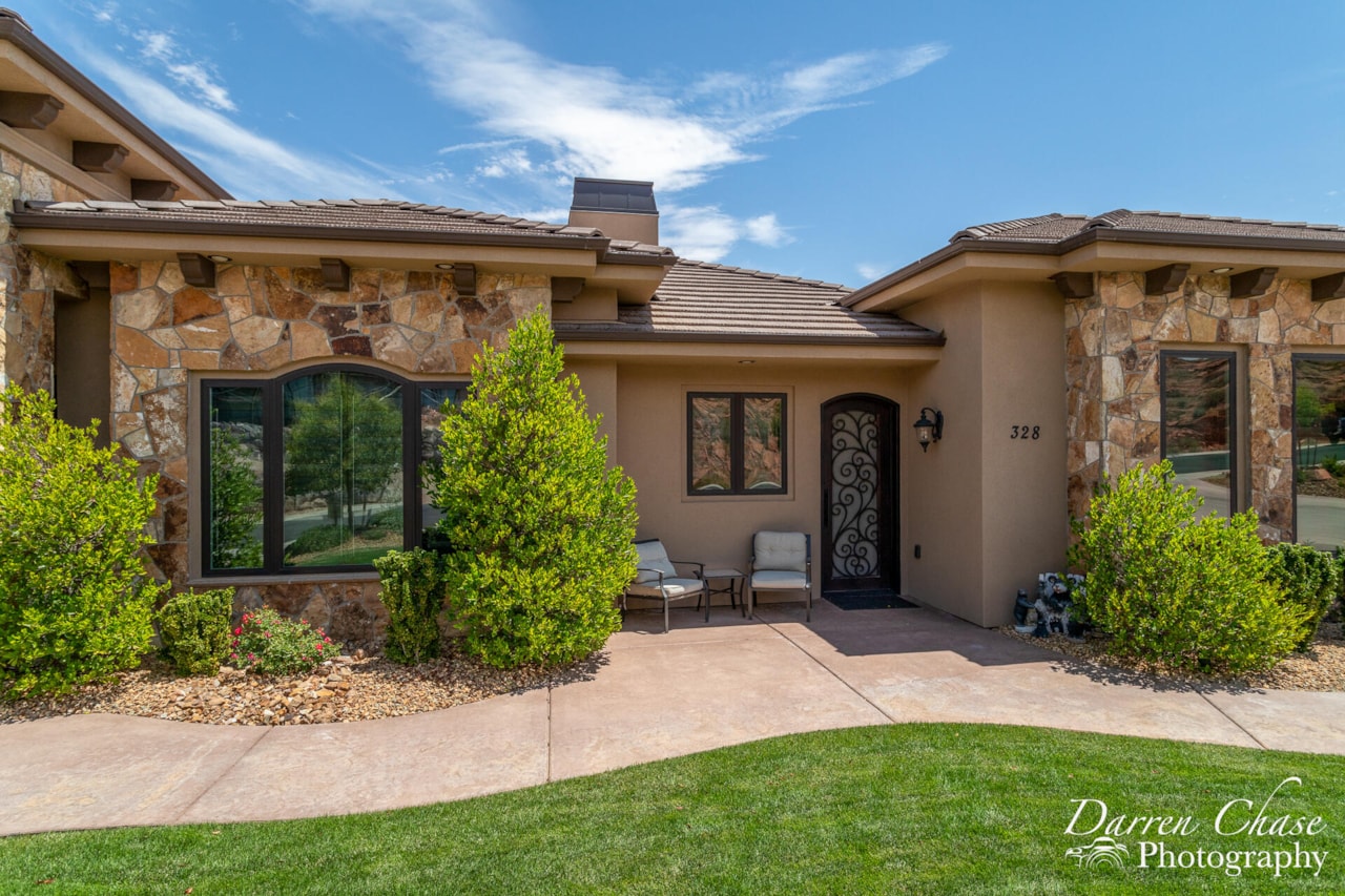 328 N Westgate Hills DR Washington, UT 84780 home for sale, MLS#25-266741 - Erika Rogers Photo 5