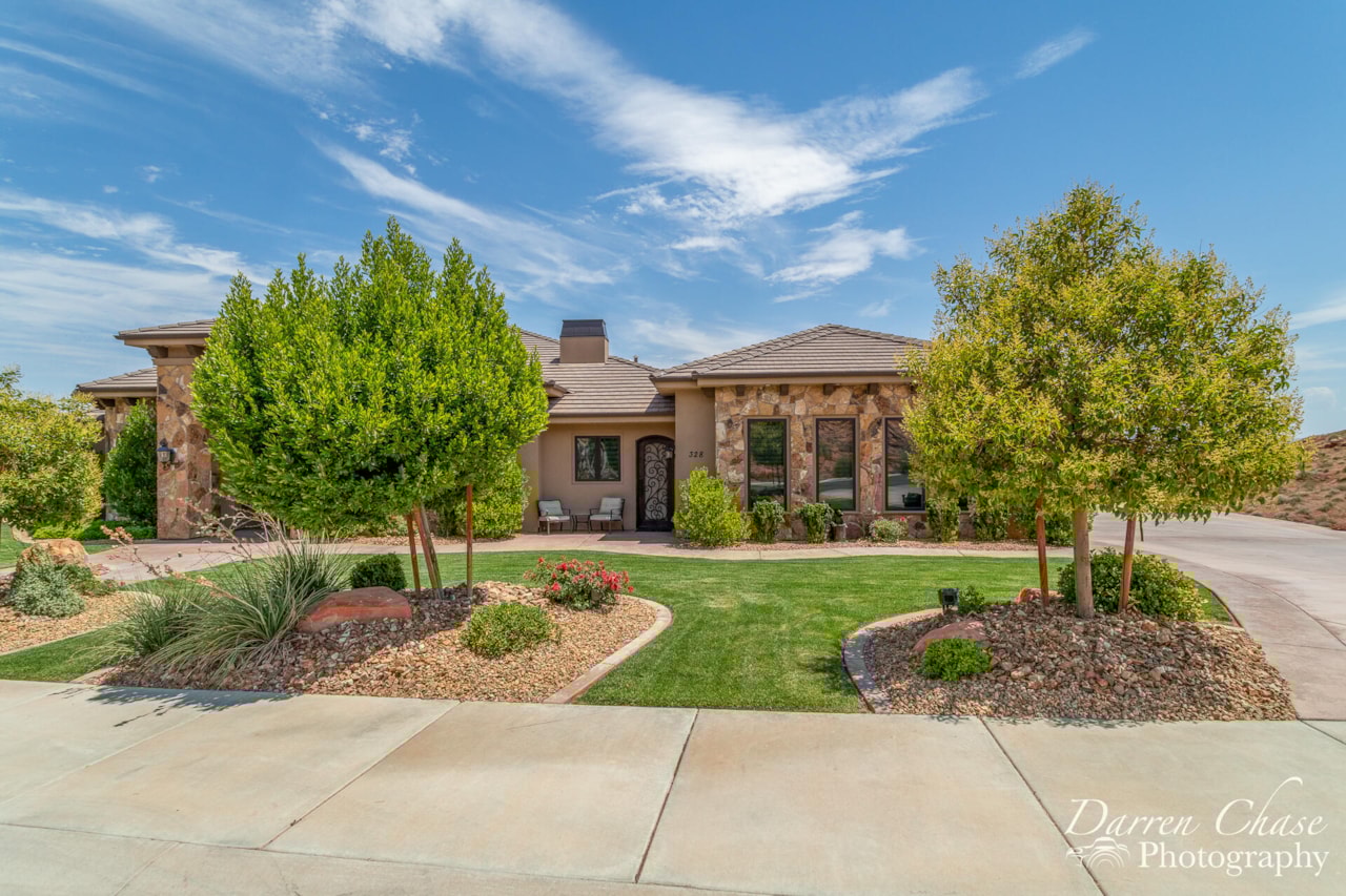 328 N Westgate Hills DR Washington, UT 84780 home for sale, MLS#25-266741 - Erika Rogers Photo 6