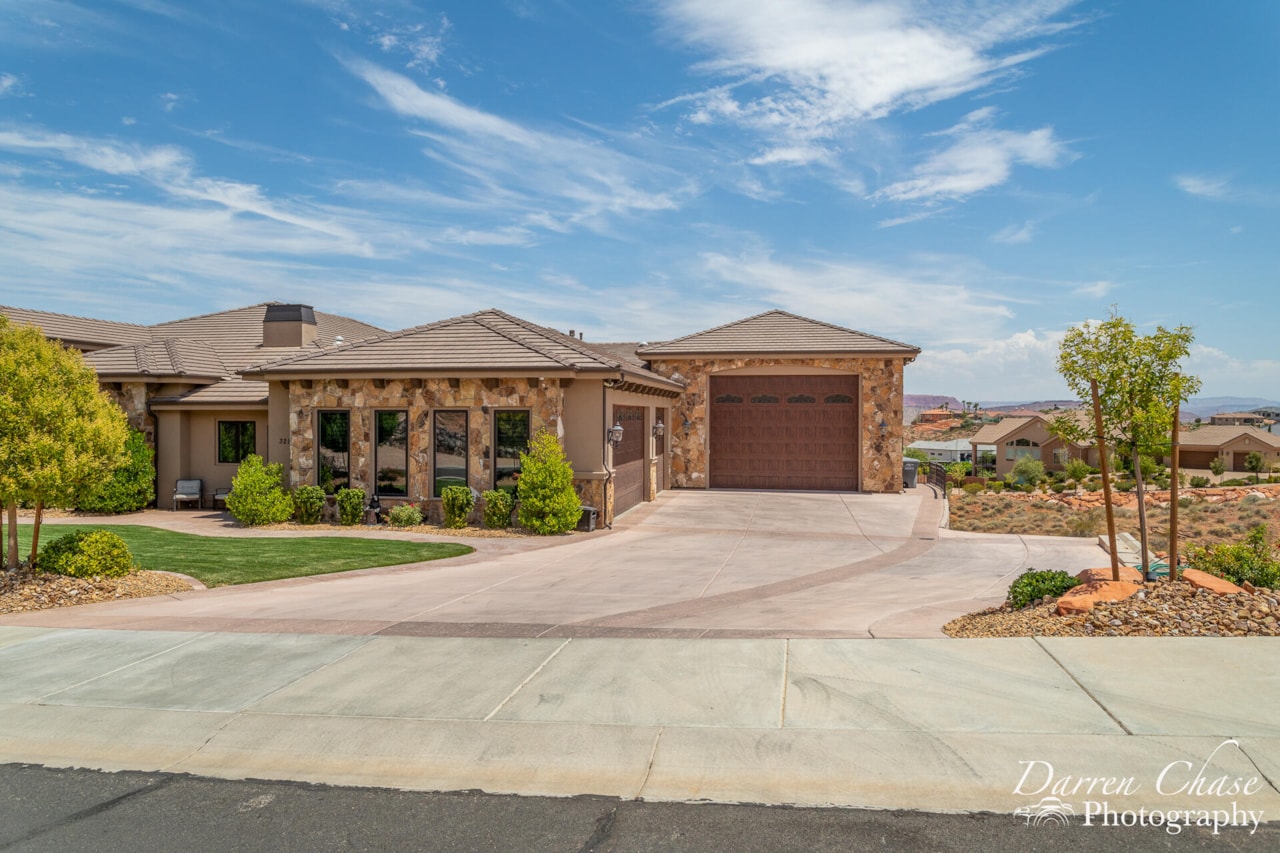 328 N Westgate Hills DR Washington, UT 84780 home for sale, MLS#25-266741 - Erika Rogers Photo 9