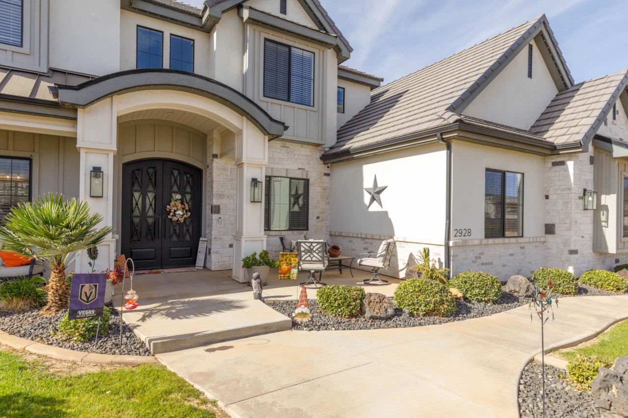 2928 S Farmland DR Washington, UT 84780 home for sale, MLS#25-266747 - Erika Rogers Photo 6