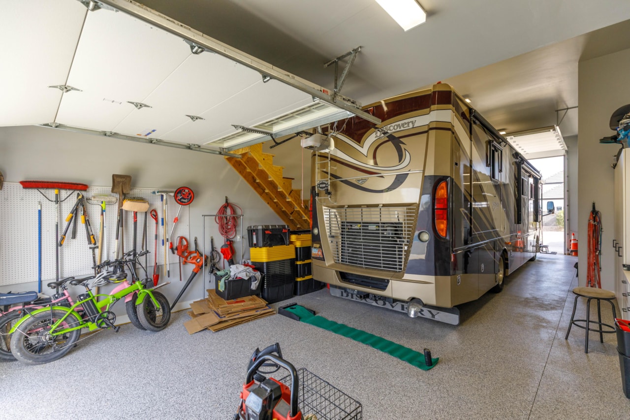 2928 S Farmland DR Washington, UT 84780 home for sale, MLS#25-266747 - Erika Rogers Photo 74