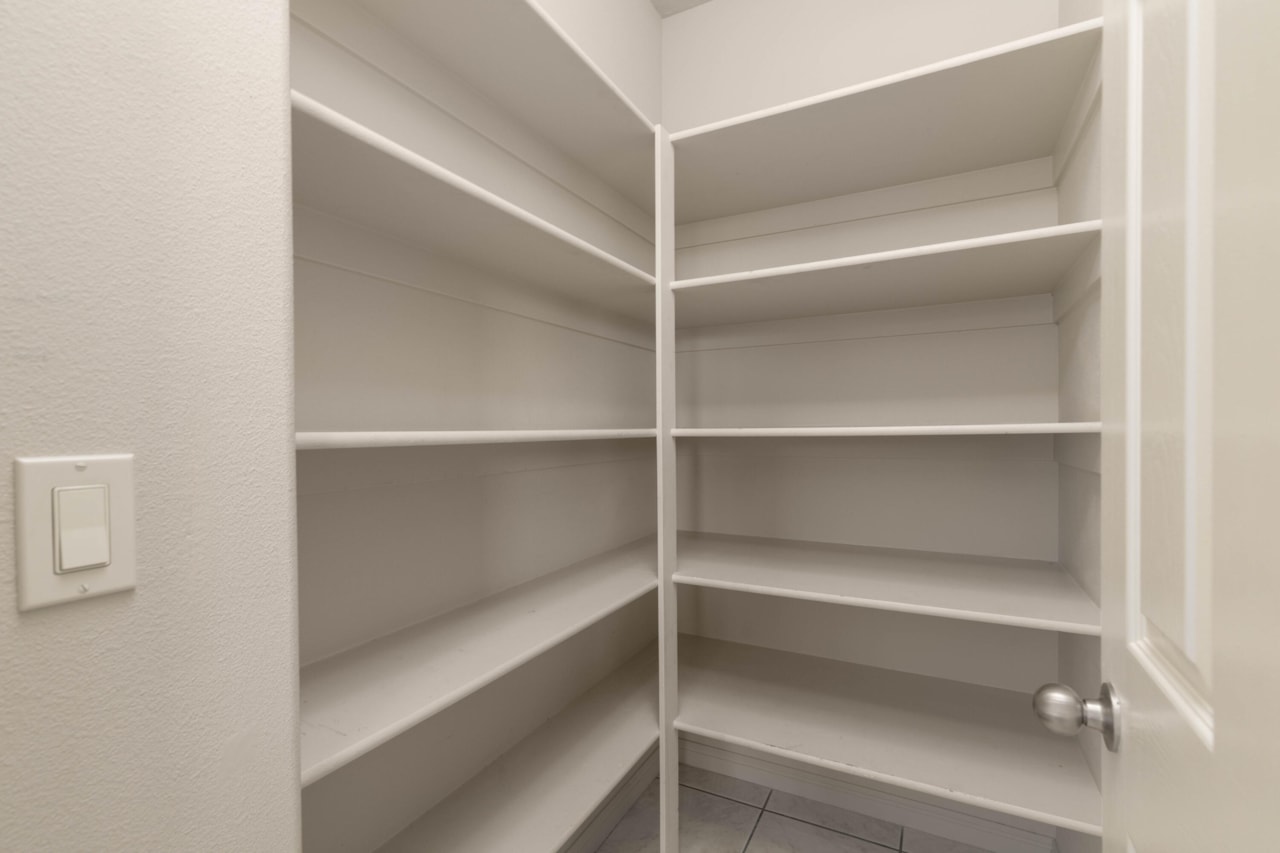 1160 S Washington Fields Rd #24 Washington, UT 84780 home for sale, MLS#25-266397 - Erika Rogers Photo 9