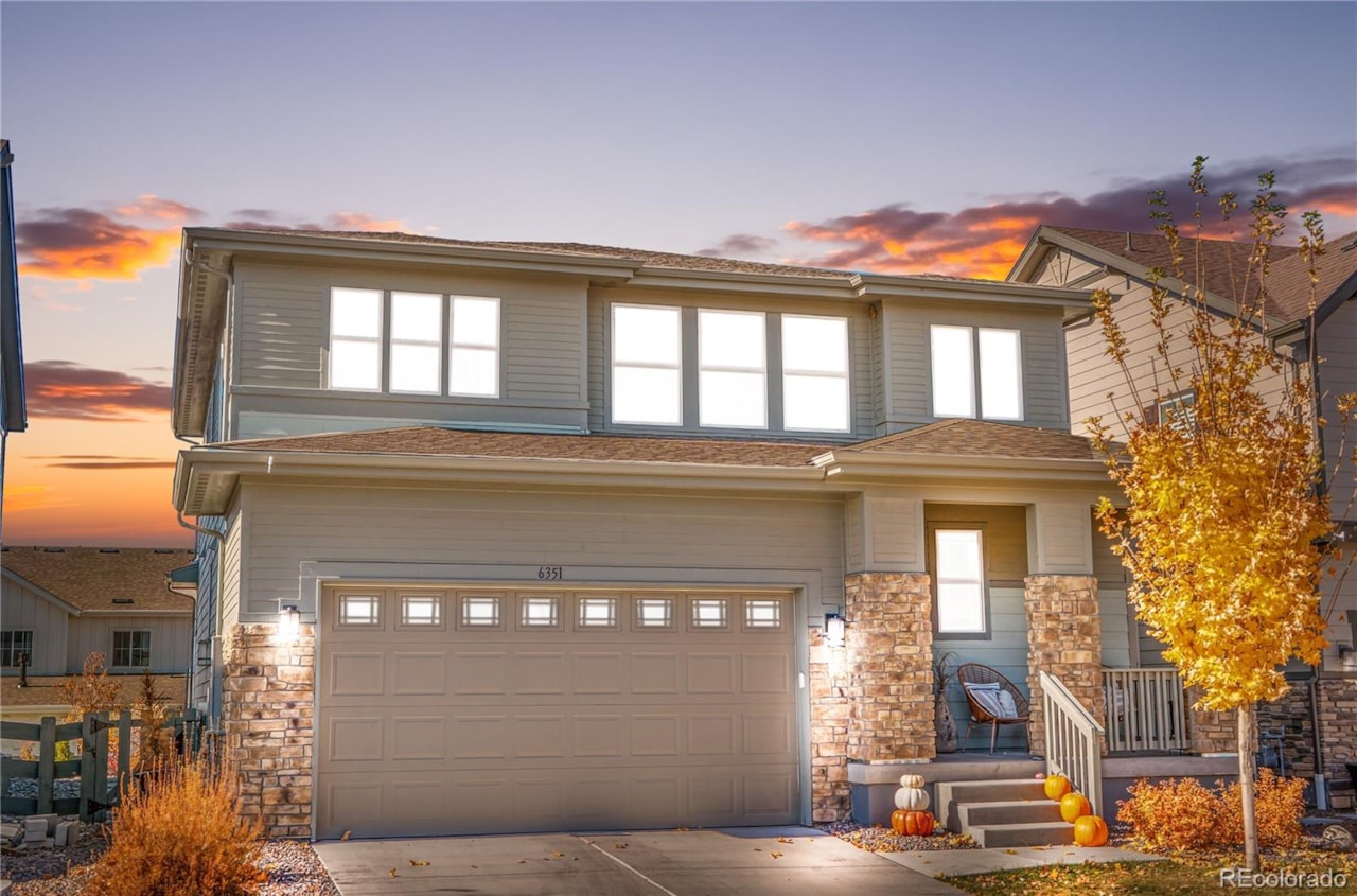 6351 Stable View St The Canyons Welcome to 6351 Stable View St - a beautifully built, modern two-story home nestled in The... Castle Pines Douglas CO 80108 3114493 home for sale $824,000 3114493 Photo 2