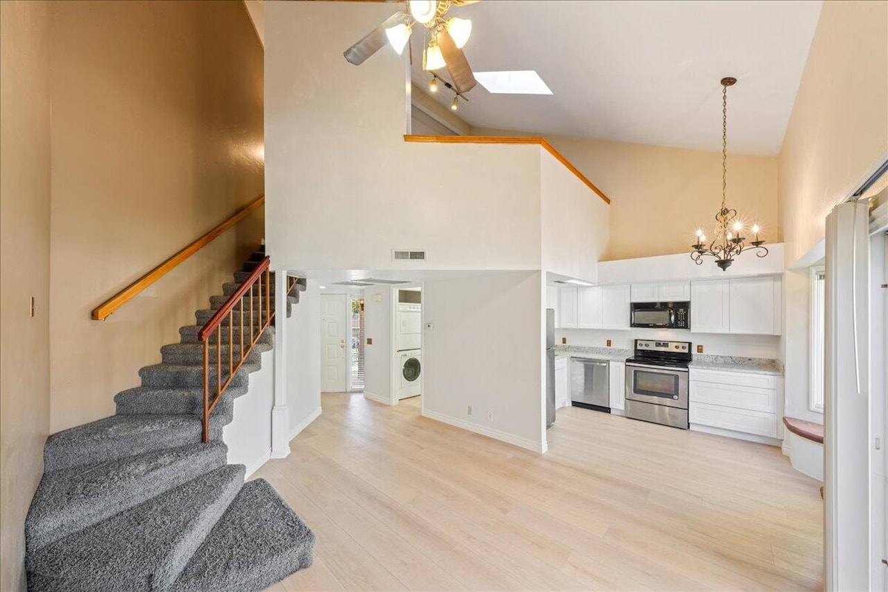 275 S Valley View #J206 St George, UT 84770 condo for sale, MLS#25-266754 - Erika Rogers Photo 14