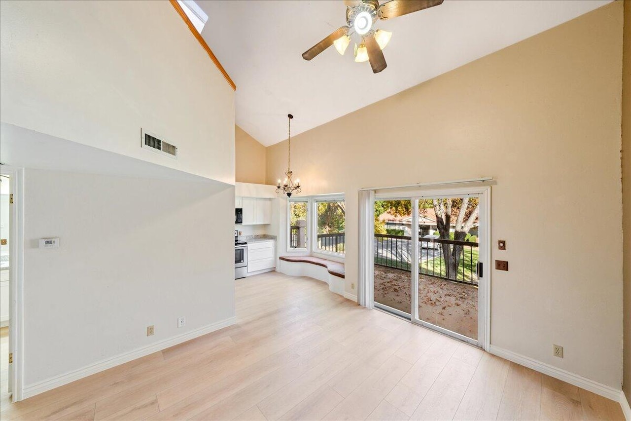 275 S Valley View #J206 St George, UT 84770 condo for sale, MLS#25-266754 - Erika Rogers Photo 15