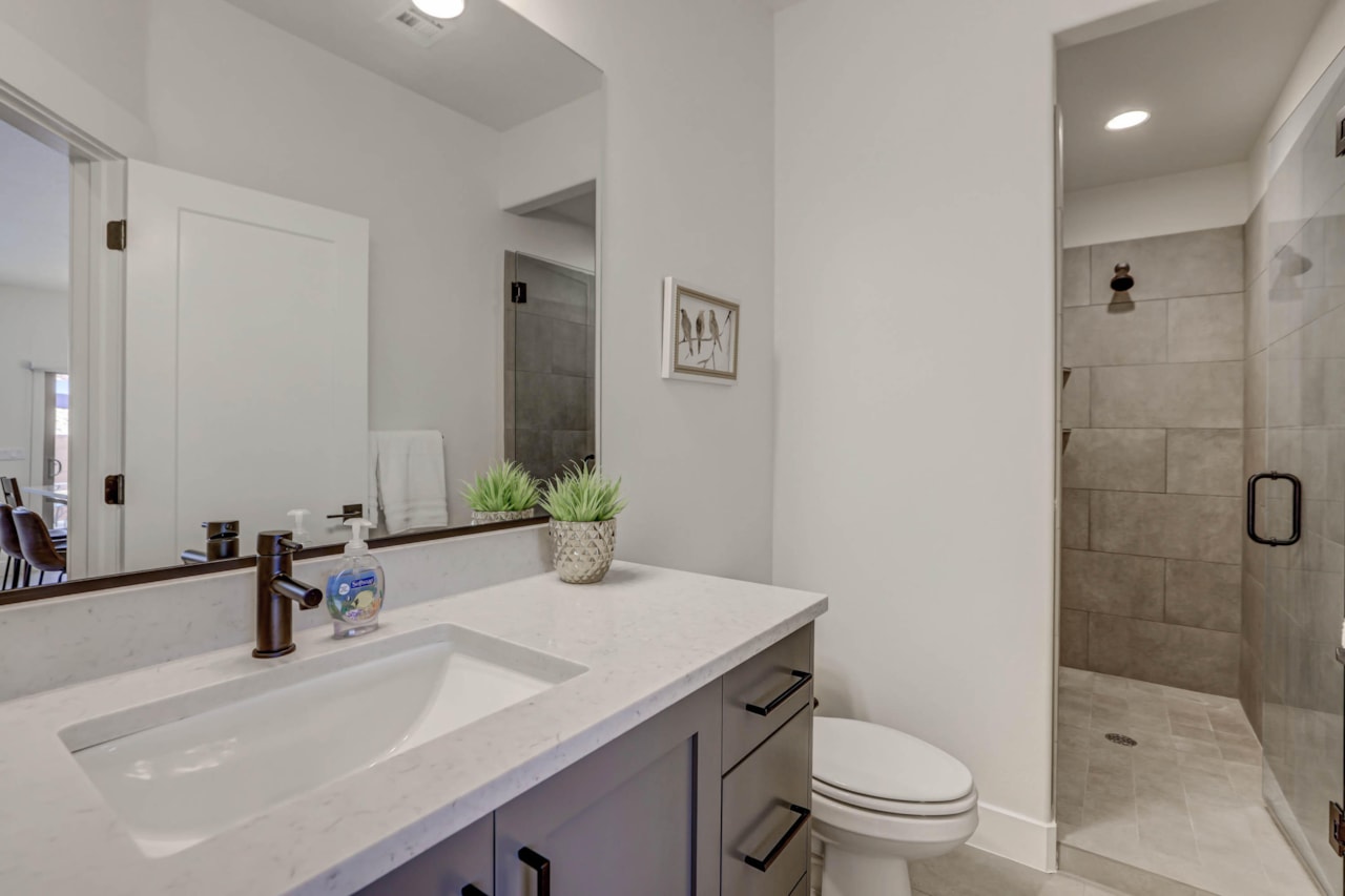 1301 E Vista Roja Place Washington, UT 84780 home for sale, MLS#25-266758 - Erika Rogers Photo 17