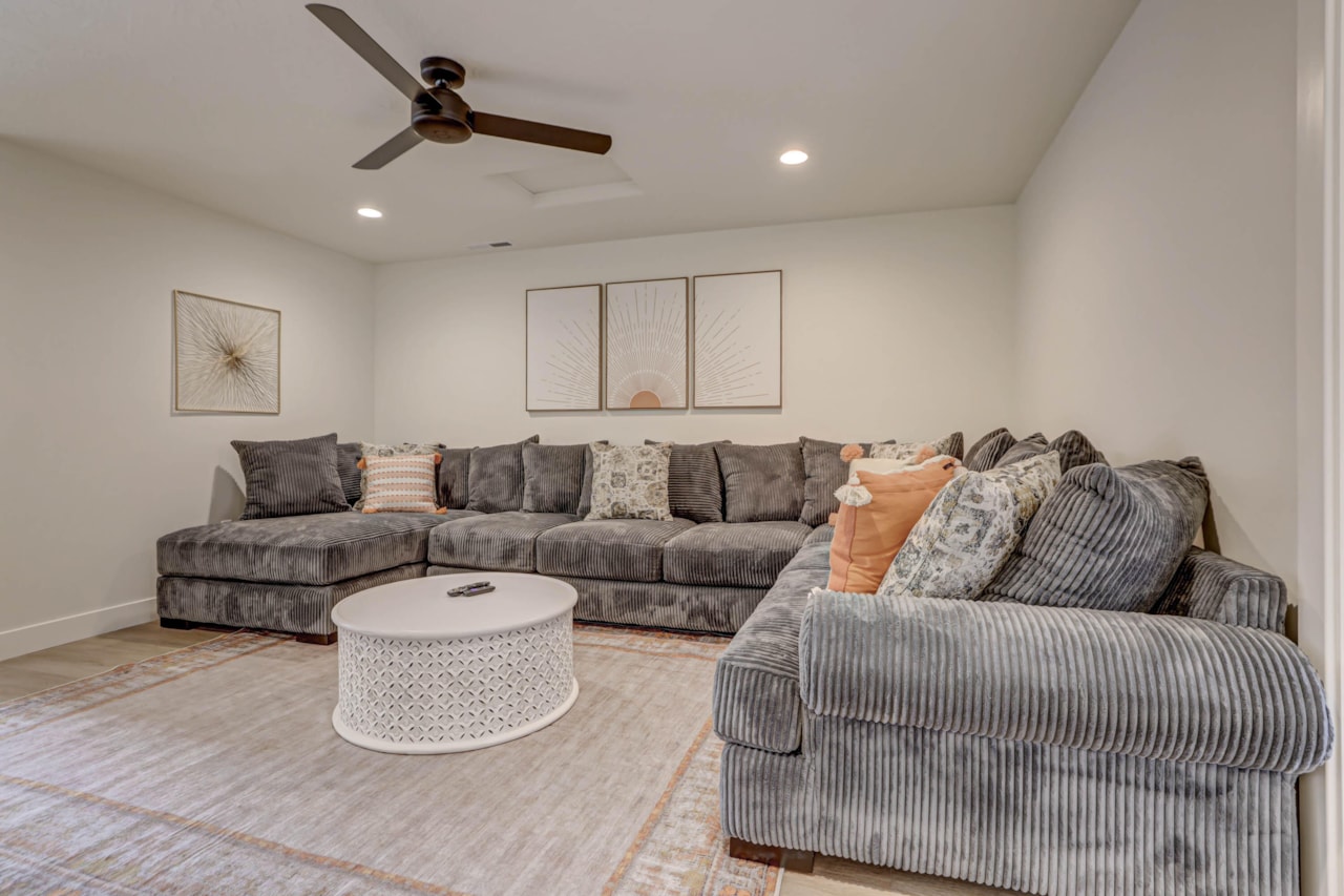 1301 E Vista Roja Place Washington, UT 84780 home for sale, MLS#25-266758 - Erika Rogers Photo 20