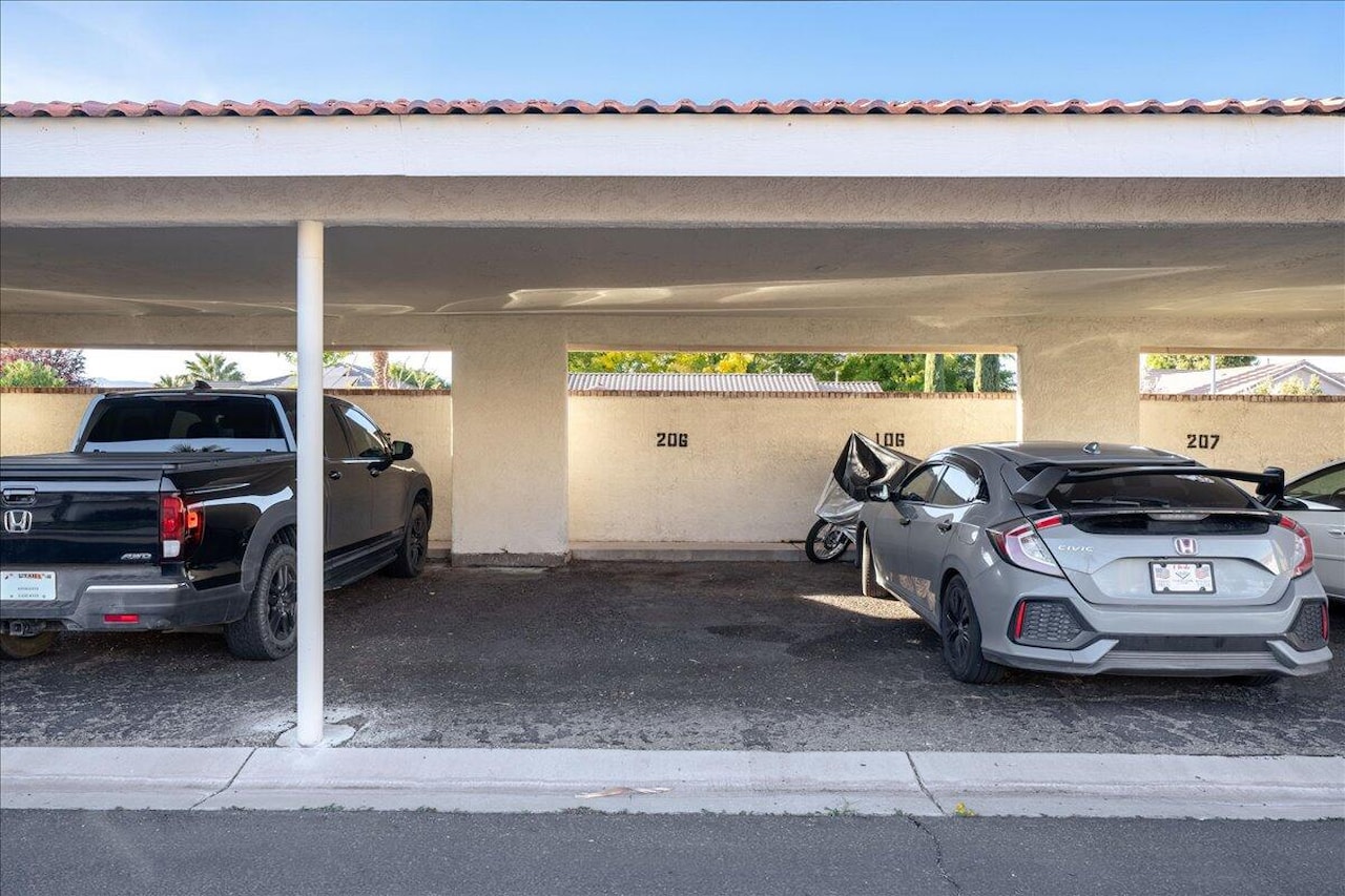 275 S Valley View #J206 St George, UT 84770 condo for sale, MLS#25-266754 - Erika Rogers Photo 44