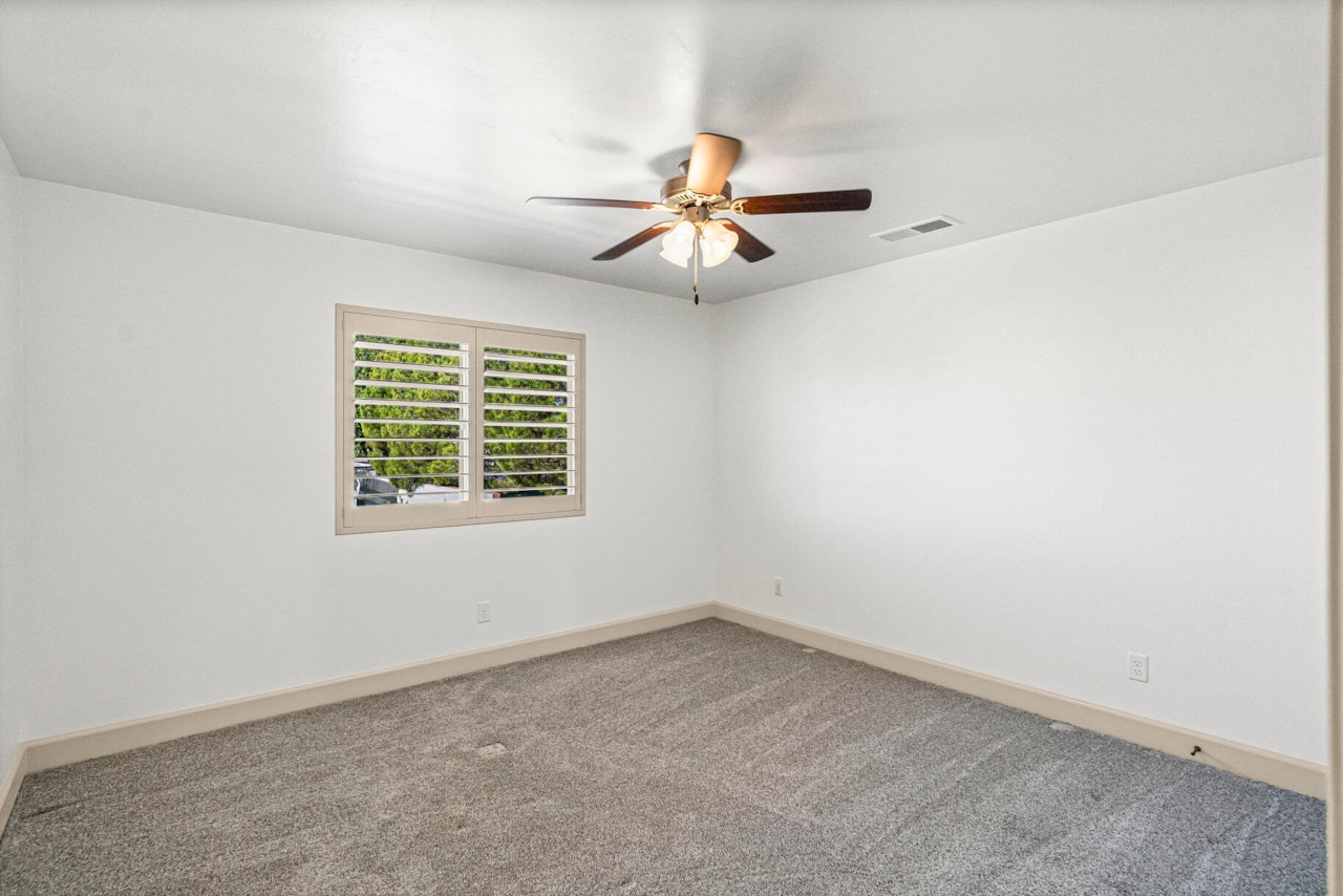 994 S 1740  E St George, UT 84790 home for sale, MLS#25-266765 - Erika Rogers Photo 24