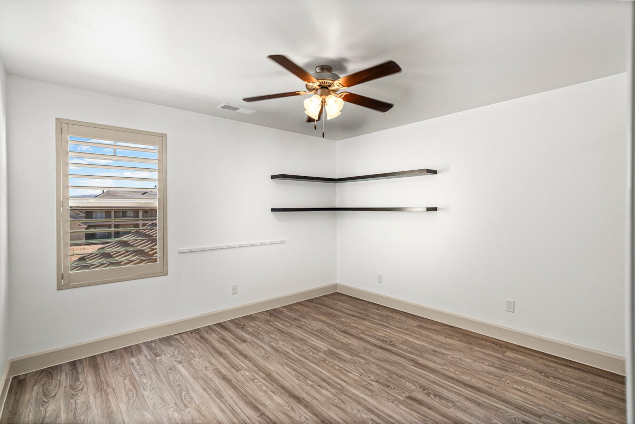 994 S 1740  E St George, UT 84790 home for sale, MLS#25-266765 - Erika Rogers Photo 25