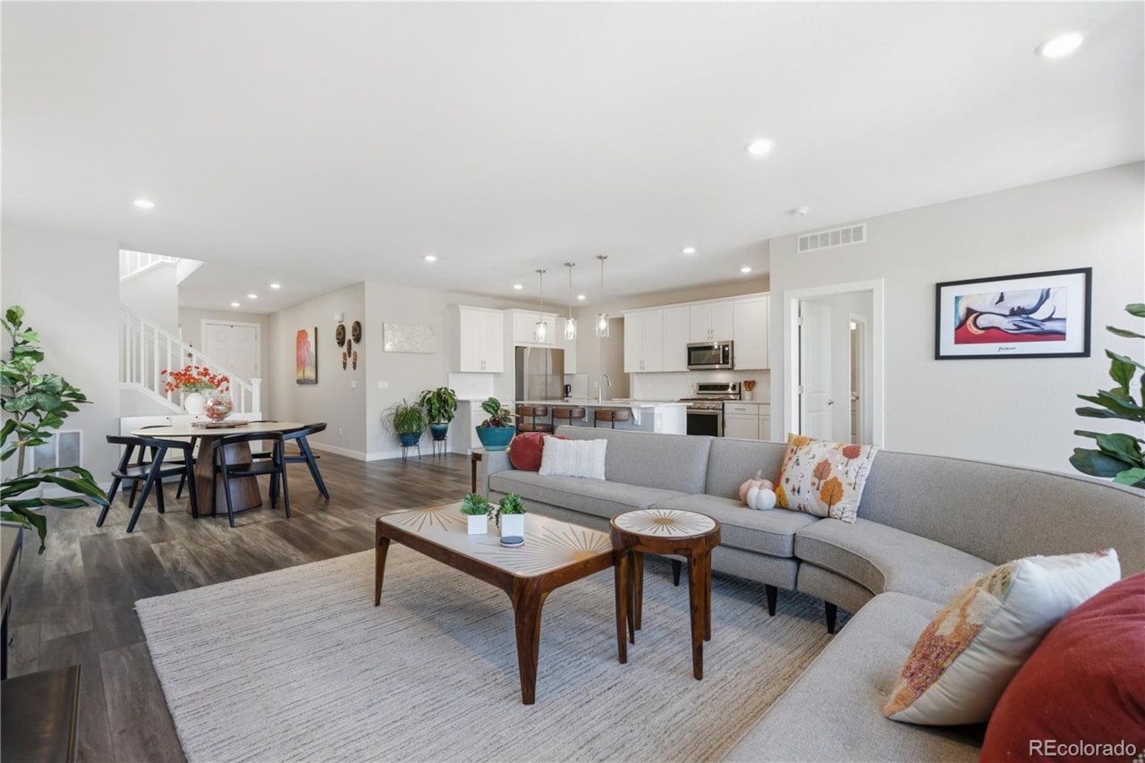 6351 Stable View St The Canyons Welcome to 6351 Stable View St - a beautifully built, modern two-story home nestled in The... Castle Pines Douglas CO 80108 3114493 home for sale $824,000 3114493 Photo 7