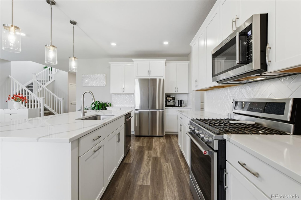 6351 Stable View St The Canyons Welcome to 6351 Stable View St - a beautifully built, modern two-story home nestled in The... Castle Pines Douglas CO 80108 3114493 home for sale $824,000 3114493 Photo 3