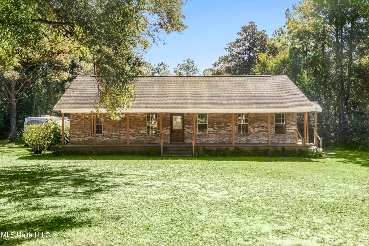 2111 Holder Rd Vancleave, MS 39565 | MLS 4131510