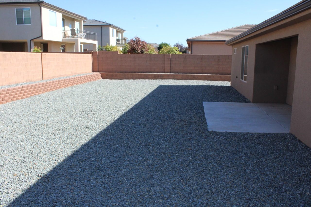 505 E Ruby Place Washington, UT 84780 home for sale, MLS#25-266771 - Erika Rogers Photo 18