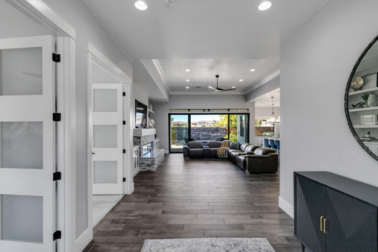 2013 N Somerset CIR Washington, UT 84780 home for sale, MLS#25-266668 - Erika Rogers Photo 8