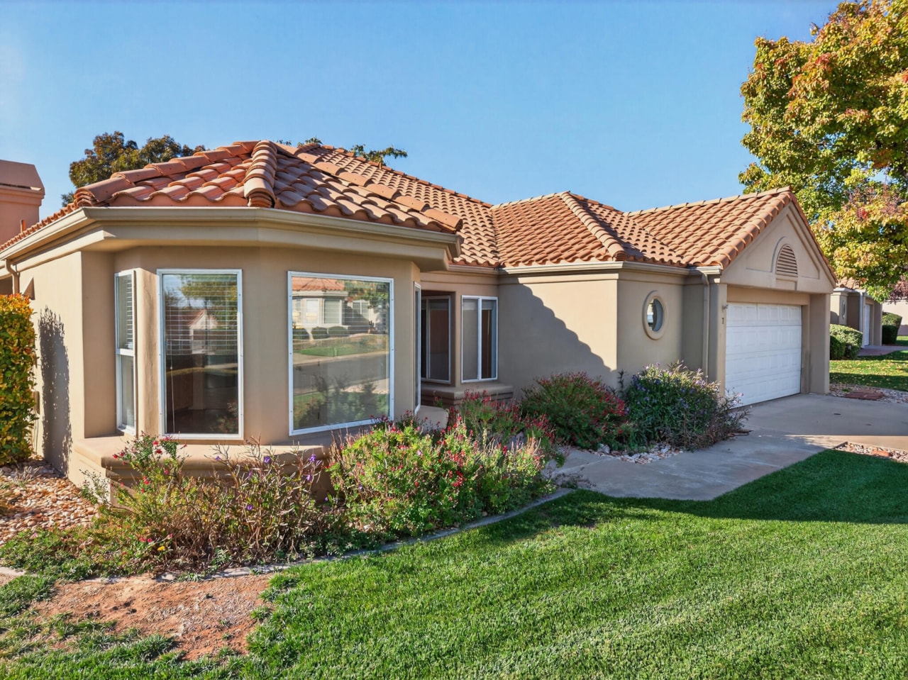 356 N Cactus #7 Washington, UT 84780 home for sale, MLS#25-266772 - Erika Rogers Photo 4