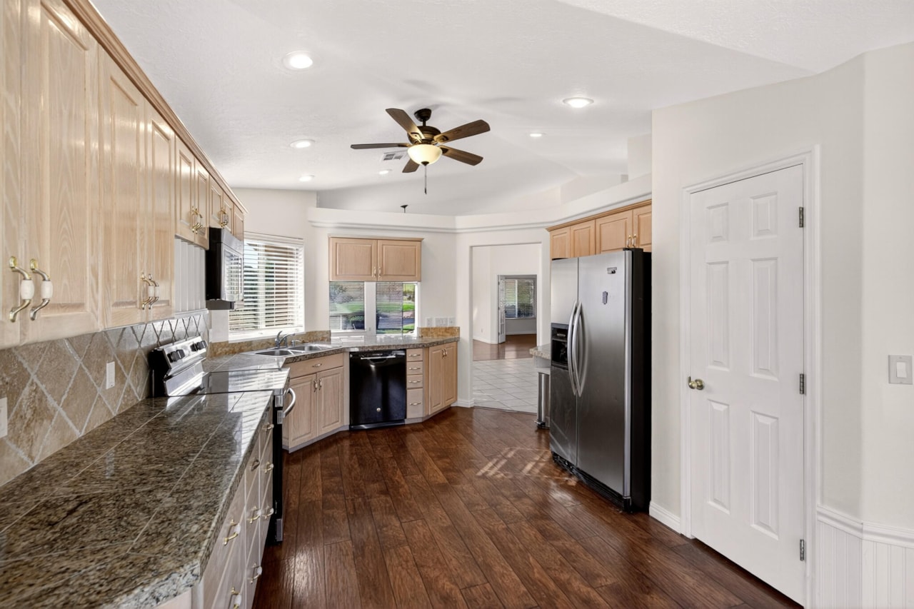 356 N Cactus #7 Washington, UT 84780 home for sale, MLS#25-266772 - Erika Rogers Photo 11