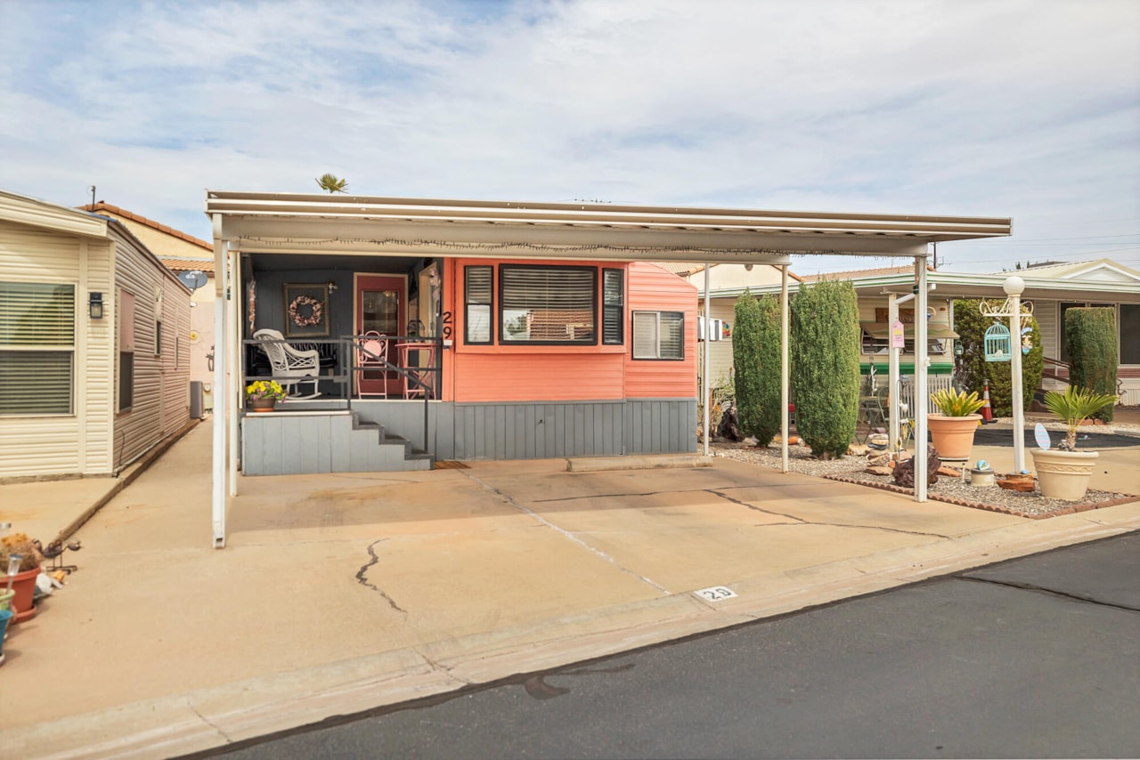 1225 N Dixie Downs #29 St George, UT 84770 home for sale, MLS#25-265882 - Erika Rogers Photo 2