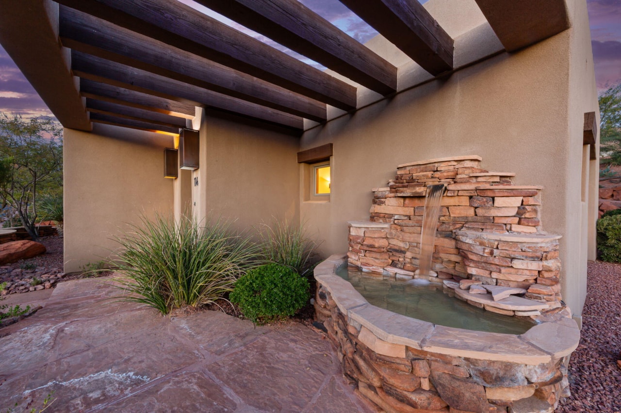 3052 N Snow Canyon Parkway #114 St George, UT 84770 home for sale, MLS#25-266736 - Erika Rogers Photo 4