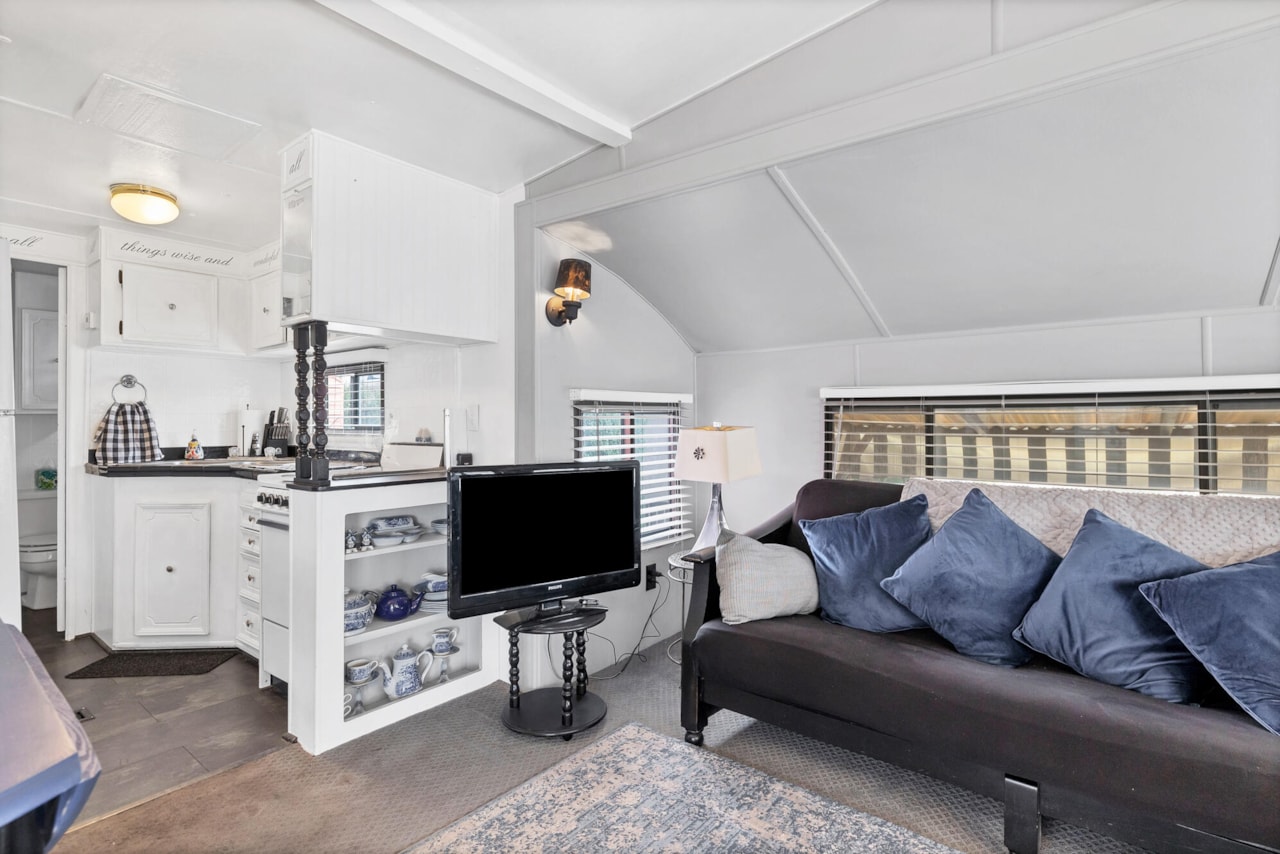 1225 N Dixie Downs #29 St George, UT 84770 home for sale, MLS#25-265882 - Erika Rogers Photo 5