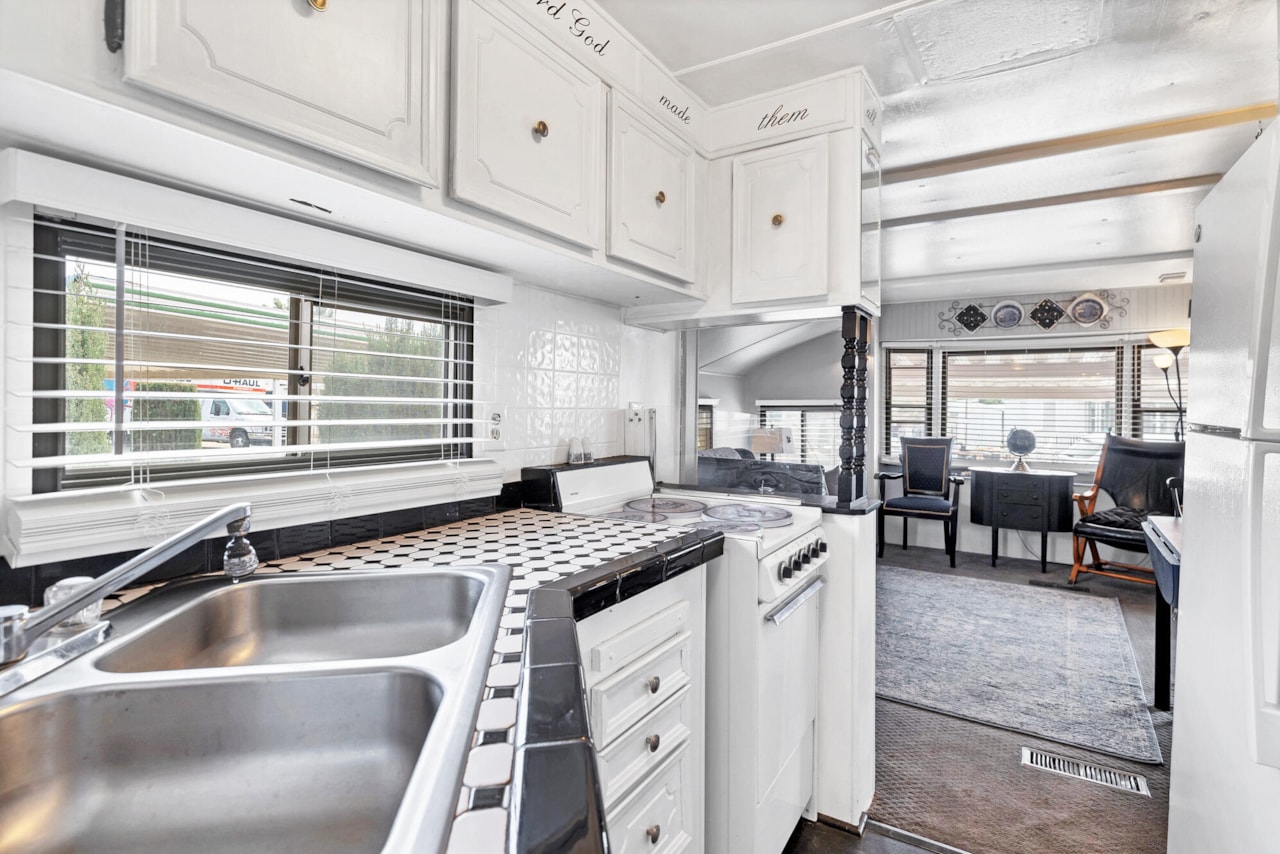 1225 N Dixie Downs #29 St George, UT 84770 home for sale, MLS#25-265882 - Erika Rogers Photo 8