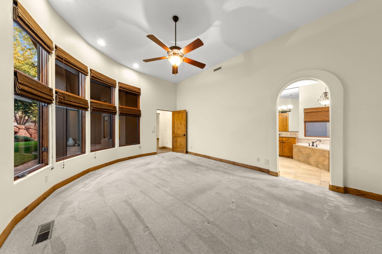 3052 N Snow Canyon Parkway #114 St George, UT 84770 home for sale, MLS#25-266736 - Erika Rogers Photo 27