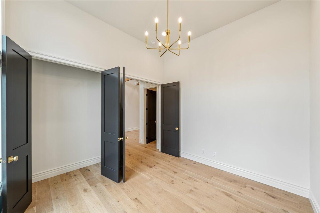 4848 S Homestead Way Washington, UT 84780 home for sale, MLS#25-266794 - Erika Rogers Photo 9