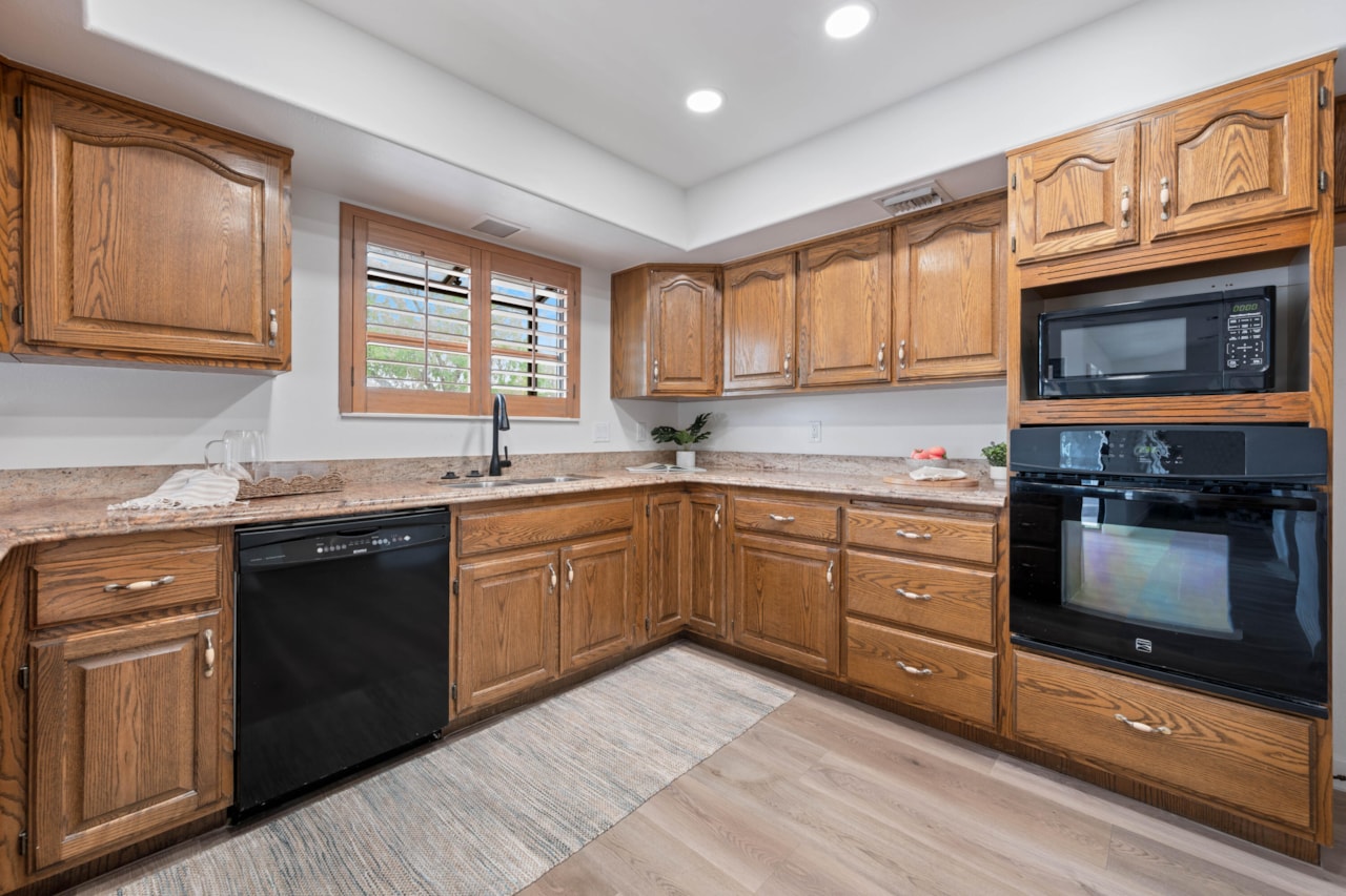 2958 Palmetto CIR St George, UT 84790 home for sale, MLS#25-264773 - Erika Rogers Photo 13