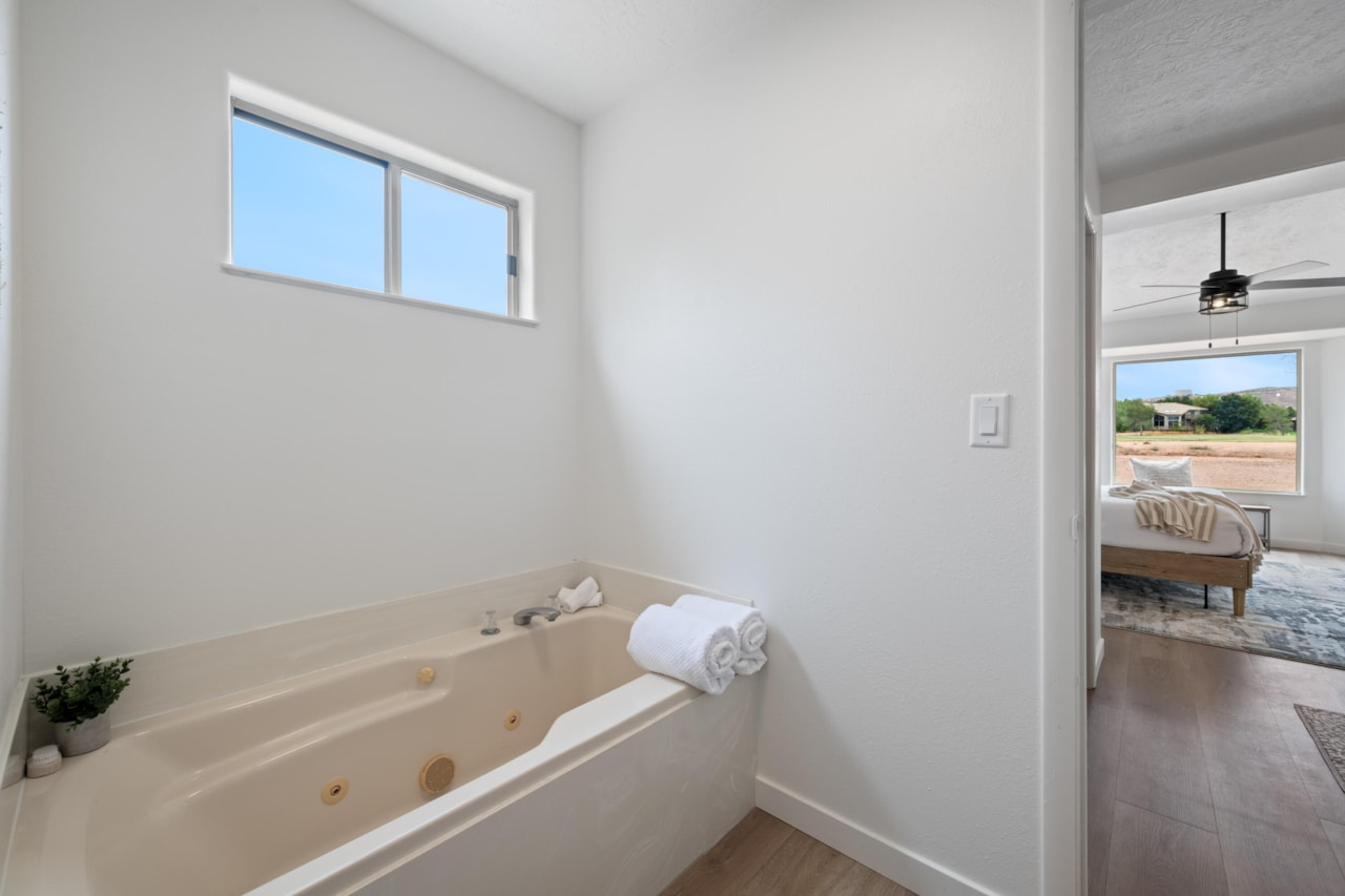 2958 Palmetto CIR St George, UT 84790 home for sale, MLS#25-264773 - Erika Rogers Photo 18