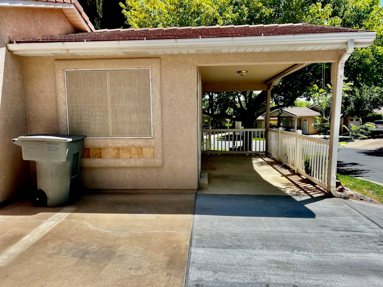 1050 W Red Hills Parkway #64 Washington, UT 84780 home for sale, MLS#25-260560 - Erika Rogers Photo 2