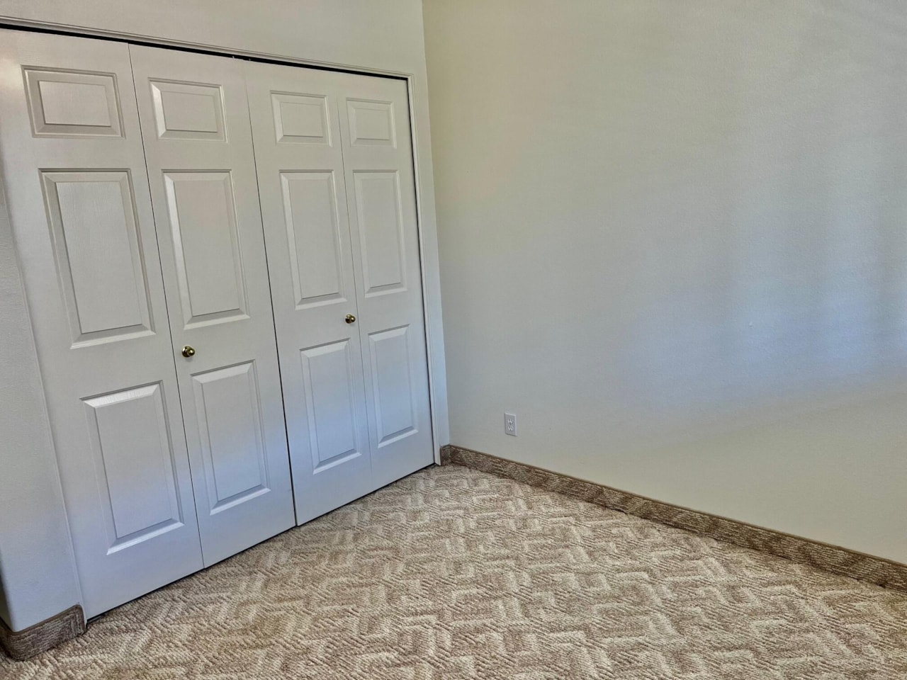 1050 W Red Hills Parkway #64 Washington, UT 84780 home for sale, MLS#25-260560 - Erika Rogers Photo 10