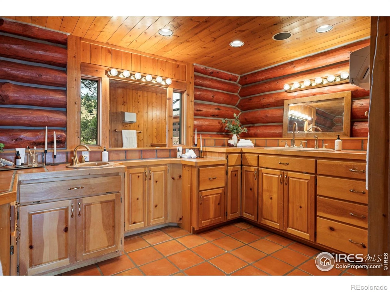 79 Weaver Dr Sugarloaf Welcome to Palacio Celeste, Boulders best kept secret. This stunning property sits at the base of... Boulder Boulder CO 80302 IR1047406 home for sale $13,875,000 IR1047406 Photo 28