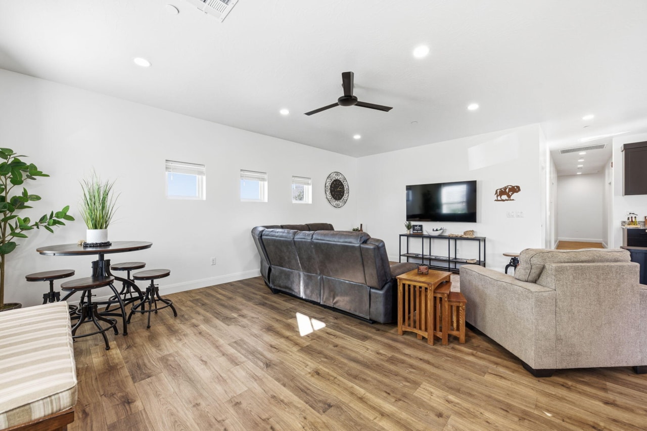 1232 E Villa Way Washington, UT 84780 home for sale, MLS#25-266749 - Erika Rogers Photo 12