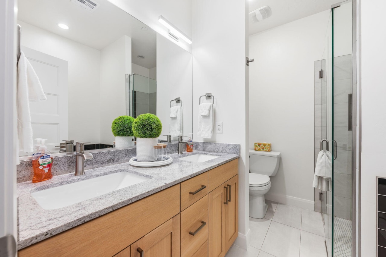 1232 E Villa Way Washington, UT 84780 home for sale, MLS#25-266749 - Erika Rogers Photo 19