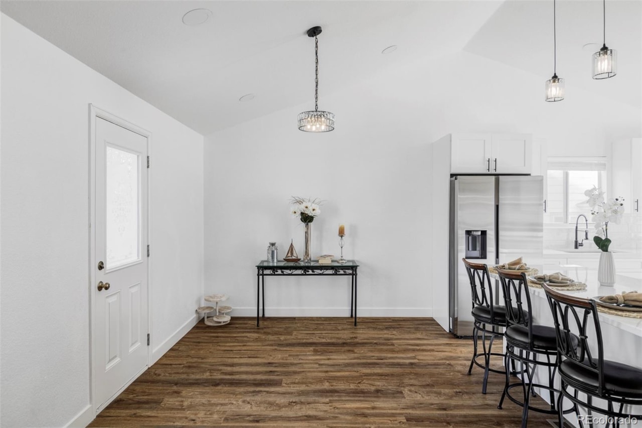 20063 E Tufts Dr Fox Hill 4th Flg Welcome to this spacious 4-bedroom, 3-bathroom home located in the desirable neighborhood of Piney... Centennial Arapahoe CO 80015 4126759 home for sale $570,000 4126759 Photo 9