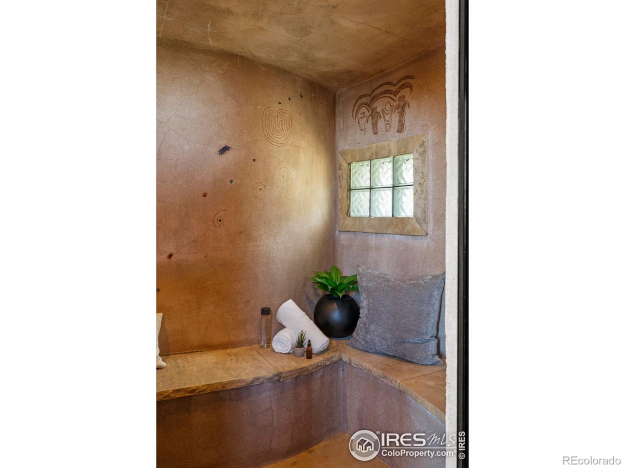 1327 Weaver Dr Sugarloaf Welcome to Palacio Celeste, Boulders best kept secret. This stunning property sits at the base of... Boulder Boulder CO 80302 IR1047403 home for sale $13,875,000 IR1047403 Photo 37