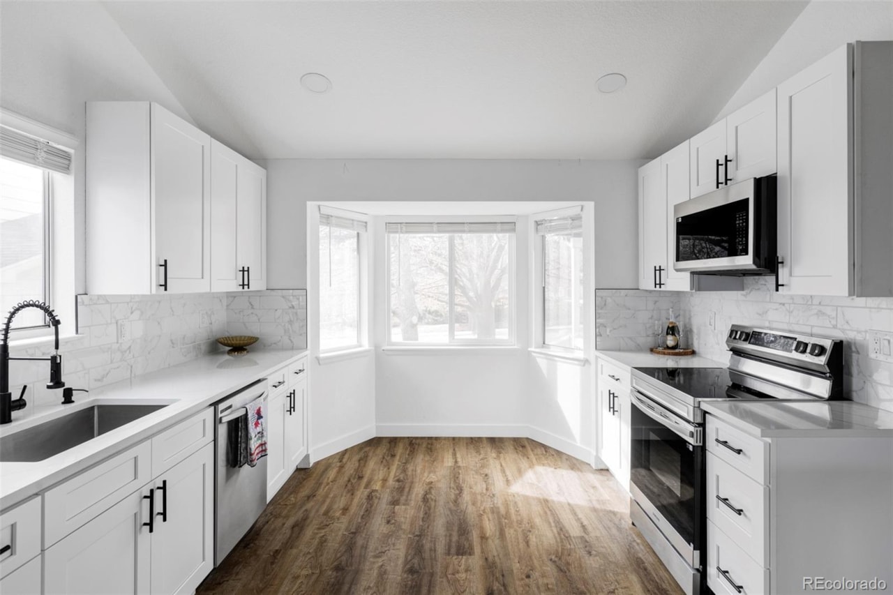 20063 E Tufts Dr Fox Hill 4th Flg Welcome to this spacious 4-bedroom, 3-bathroom home located in the desirable neighborhood of Piney... Centennial Arapahoe CO 80015 4126759 home for sale $570,000 4126759 Photo 10