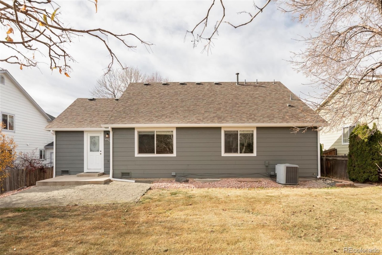 20063 E Tufts Dr Fox Hill 4th Flg Welcome to this spacious 4-bedroom, 3-bathroom home located in the desirable neighborhood of Piney... Centennial Arapahoe CO 80015 4126759 home for sale $570,000 4126759 Photo 27