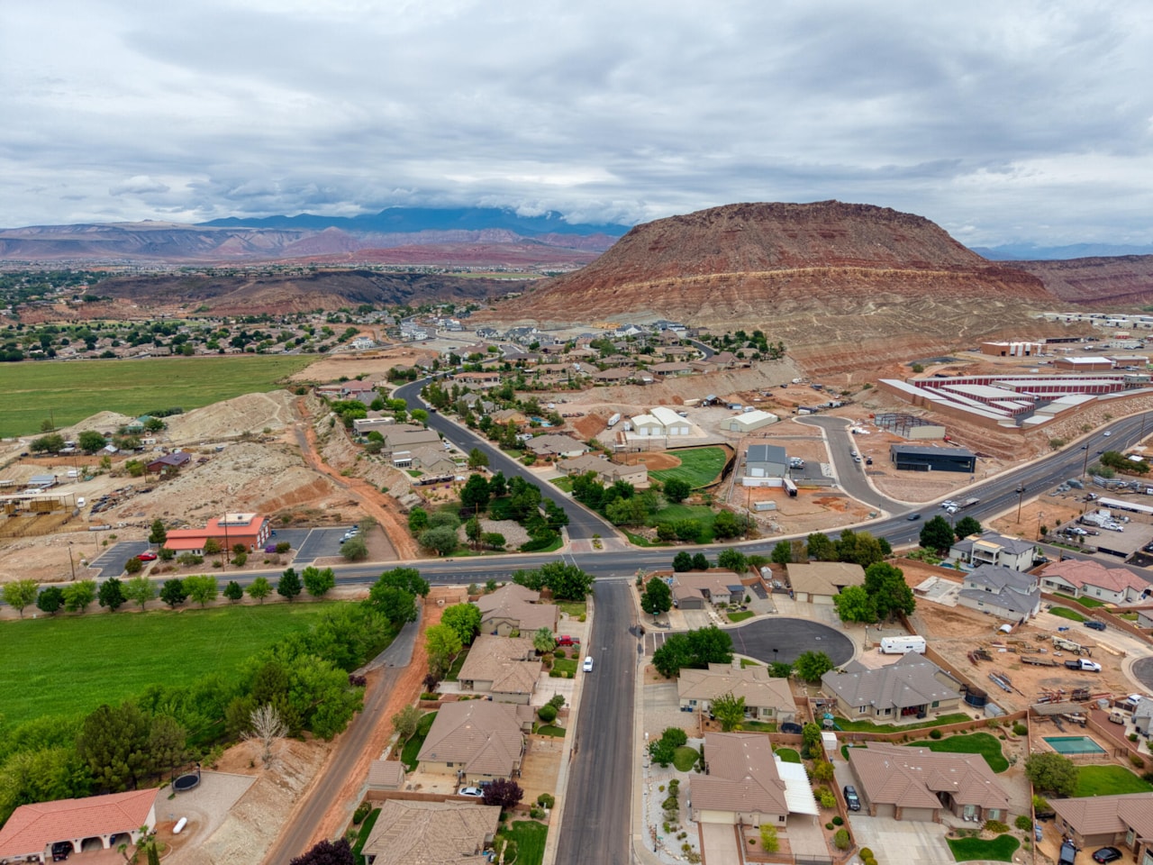 1628 S Camino Real Washington, UT 84780 home for sale, MLS#25-266809 - Erika Rogers Photo 8