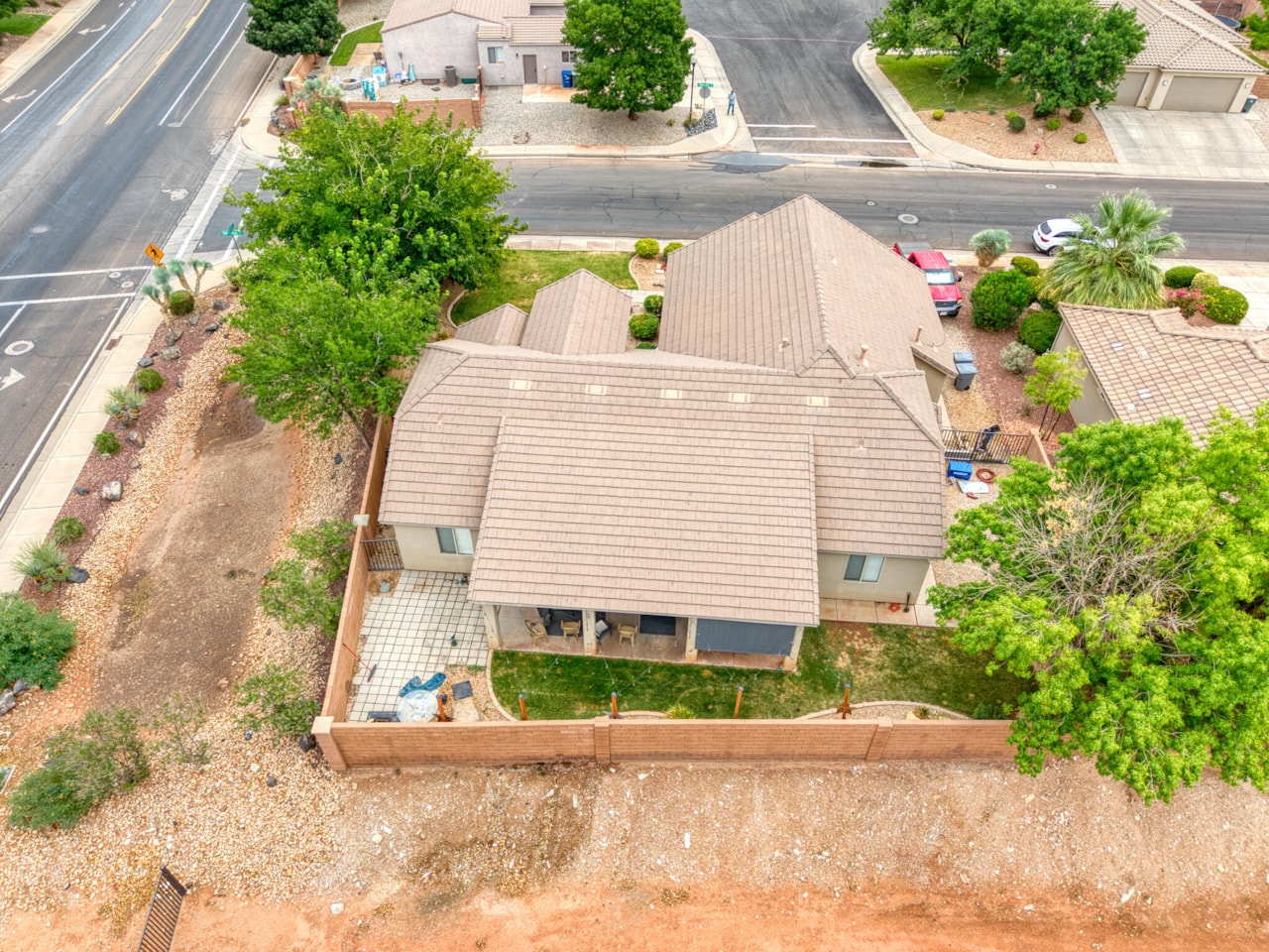 1628 S Camino Real Washington, UT 84780 home for sale, MLS#25-266809 - Erika Rogers Photo 9