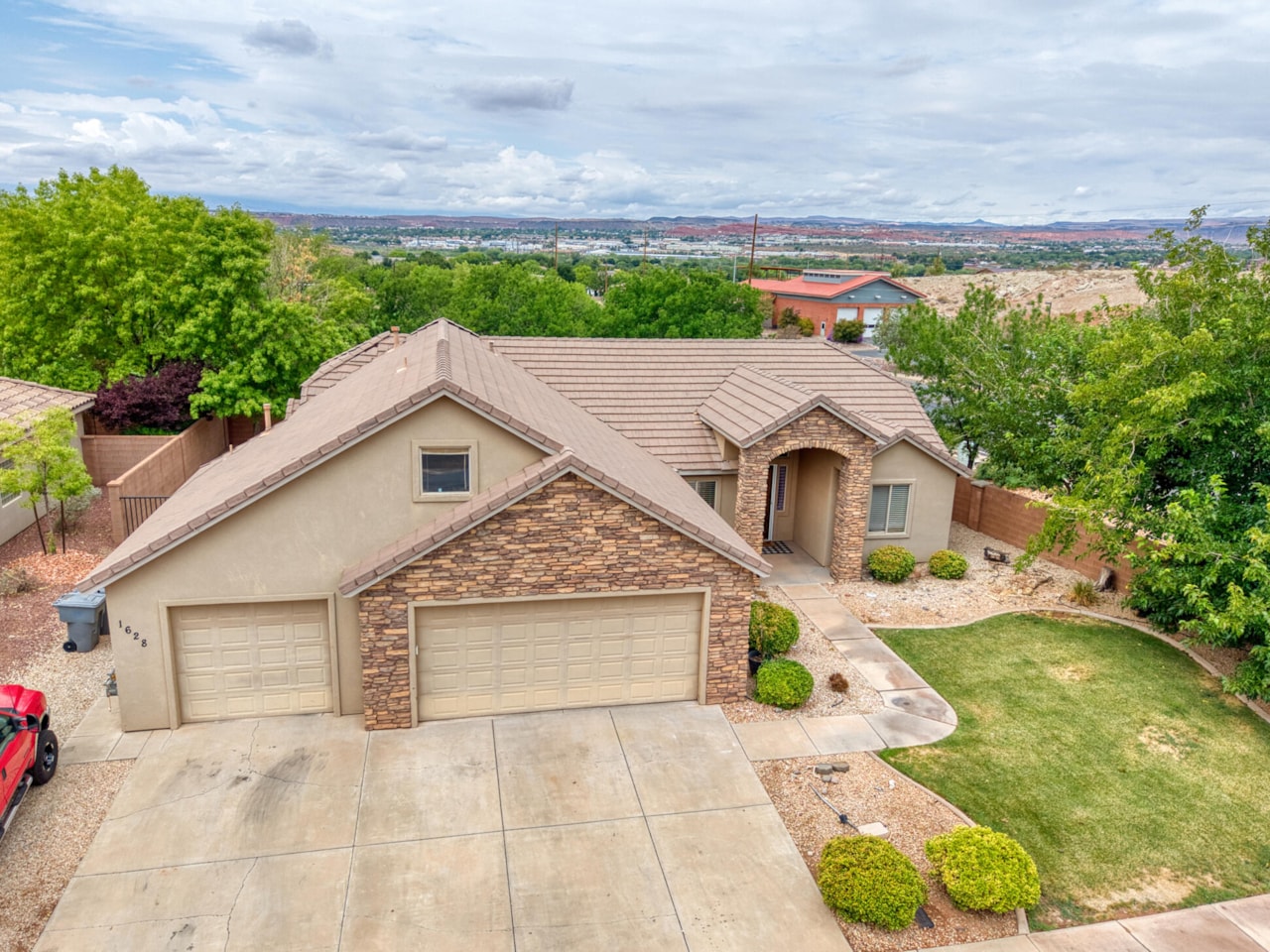 1628 S Camino Real Washington, UT 84780 home for sale, MLS#25-266809 - Erika Rogers Photo 12