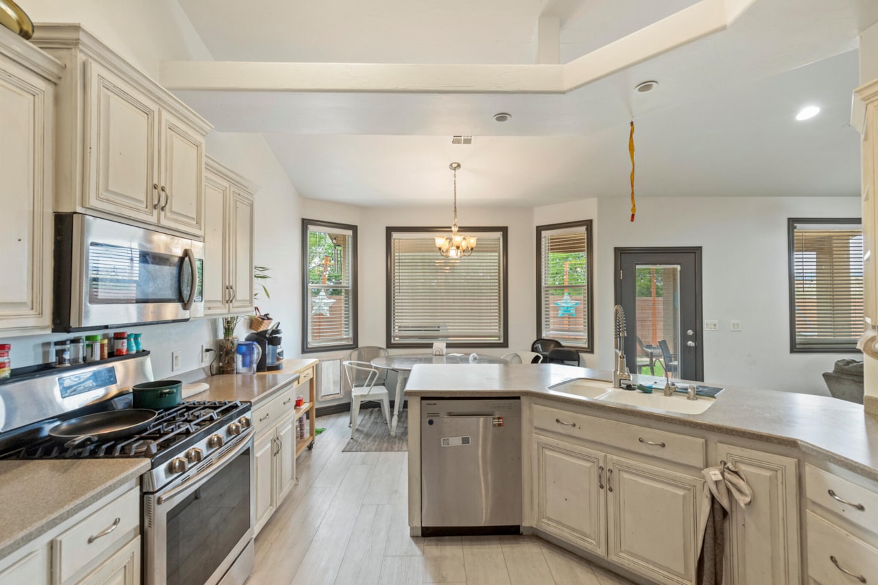 1628 S Camino Real Washington, UT 84780 home for sale, MLS#25-266809 - Erika Rogers Photo 24