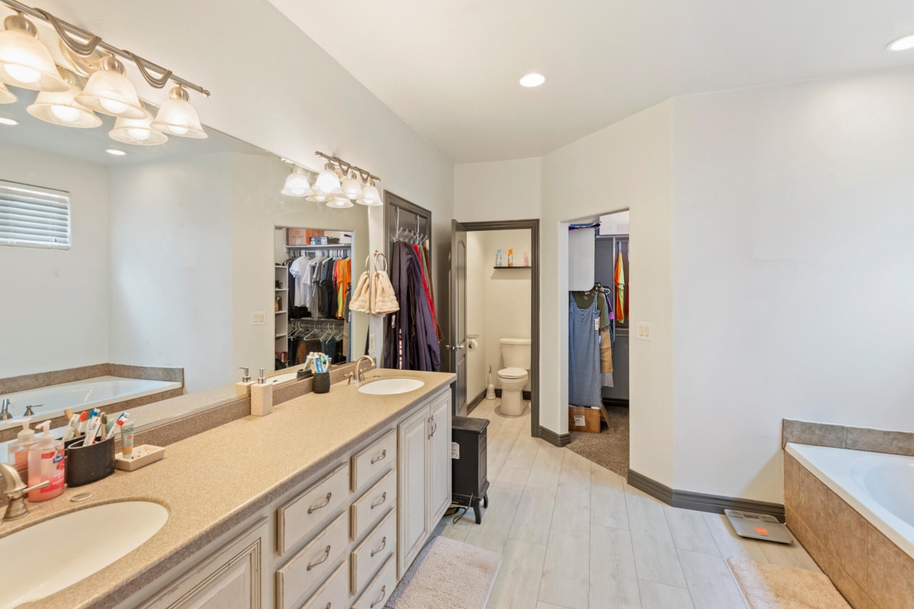 1628 S Camino Real Washington, UT 84780 home for sale, MLS#25-266809 - Erika Rogers Photo 42