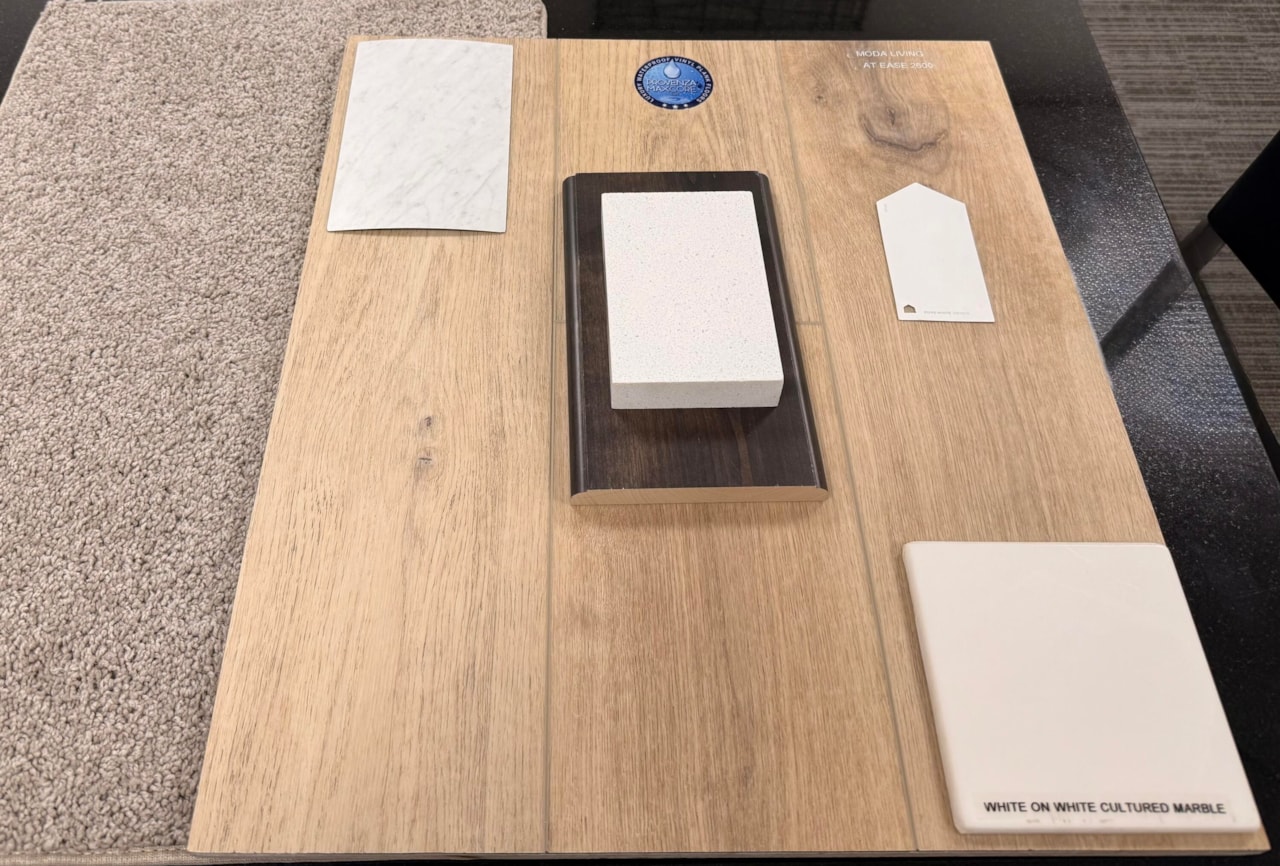 433 S Deep Creek DR Washington, UT 84780 home for sale, MLS#25-266699 - Erika Rogers Photo 4