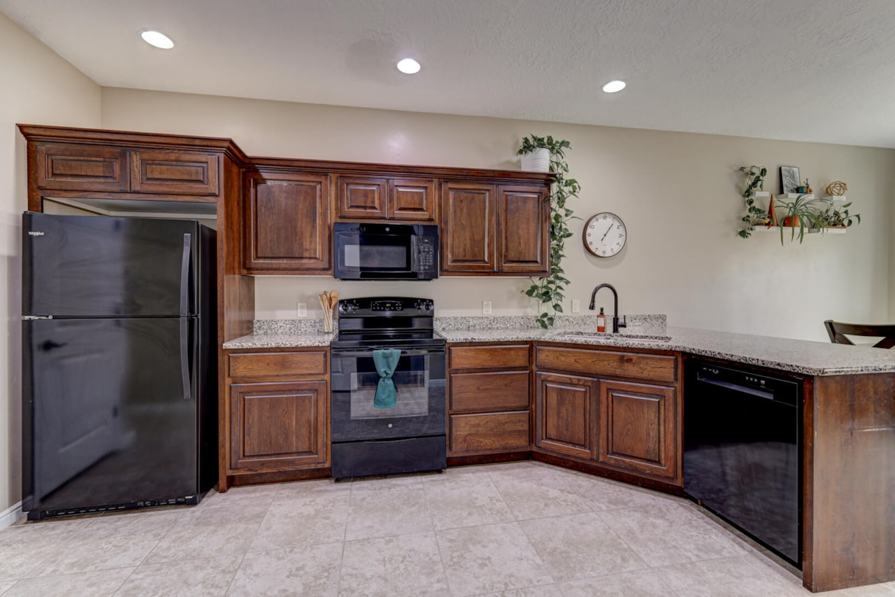 370 W Buena Vista Blvd #55 Washington, UT 84780 home for sale, MLS#25-266827 - Erika Rogers Photo 5