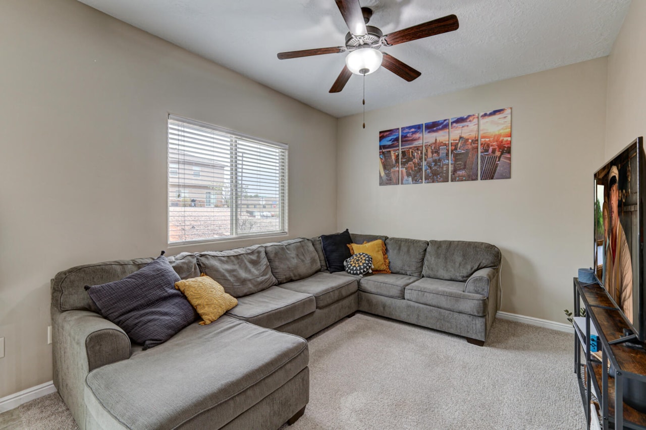 370 W Buena Vista Blvd #55 Washington, UT 84780 home for sale, MLS#25-266827 - Erika Rogers Photo 12