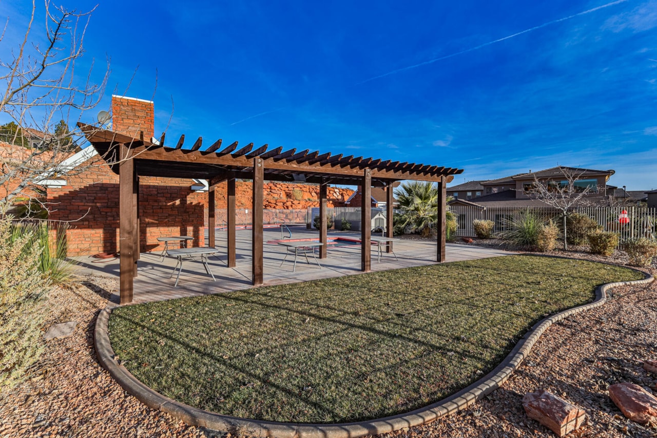 370 W Buena Vista Blvd #55 Washington, UT 84780 home for sale, MLS#25-266827 - Erika Rogers Photo 30